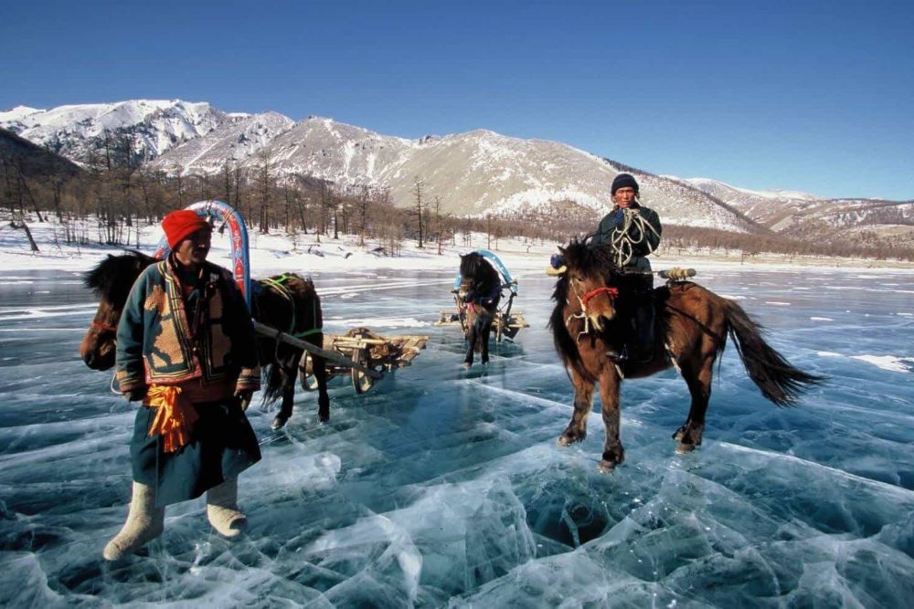 horseman_on_ice_mongolia