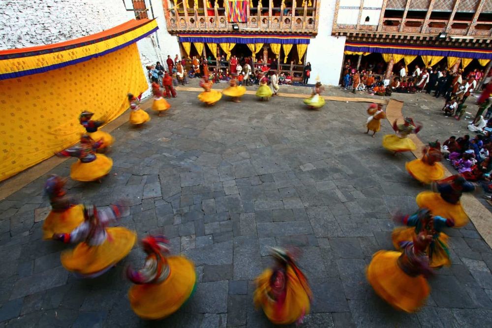 bhutan_trongsa-tsechu_dancing