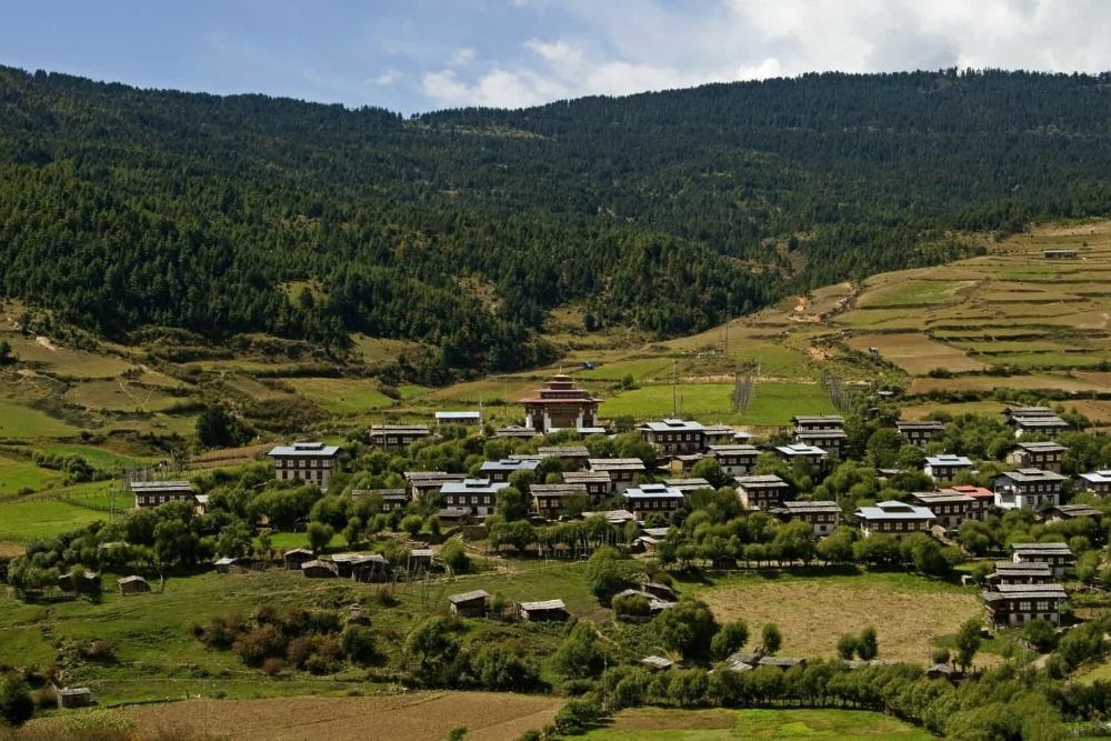 bhutan_ura_village
