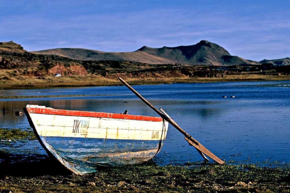 peru_titicaca_lake_boat