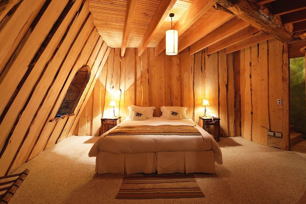 Chile_Montana-Magica-Hotel-bed