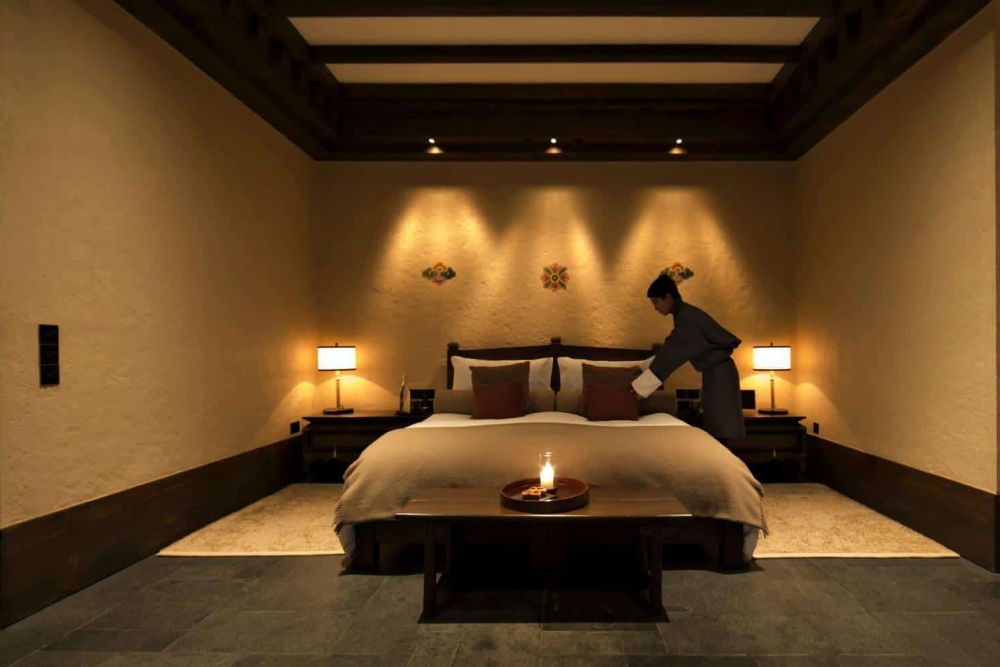 bhutan_gangtey-goenpa-lodge-bedroom