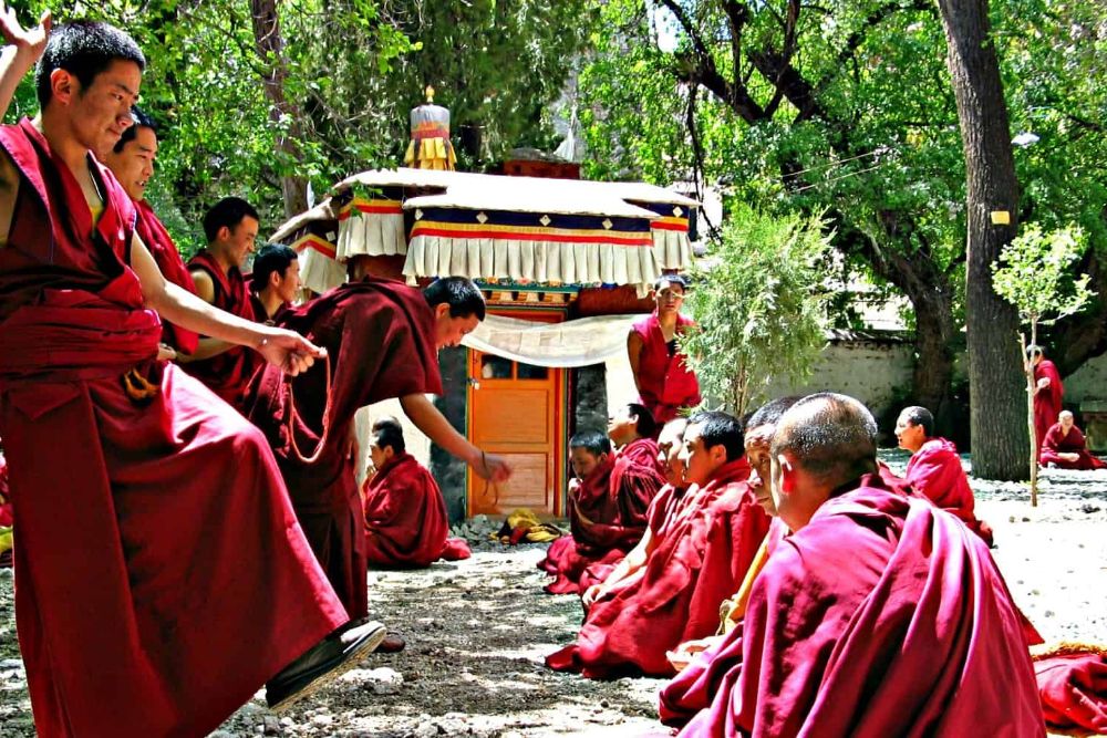 tibet_buddhistic-monks