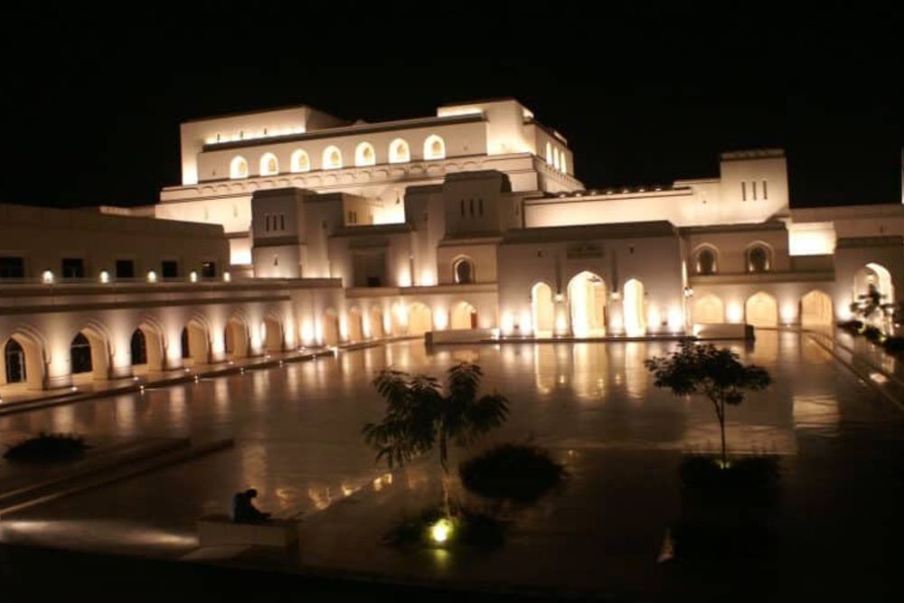 oman-palace-from-outside