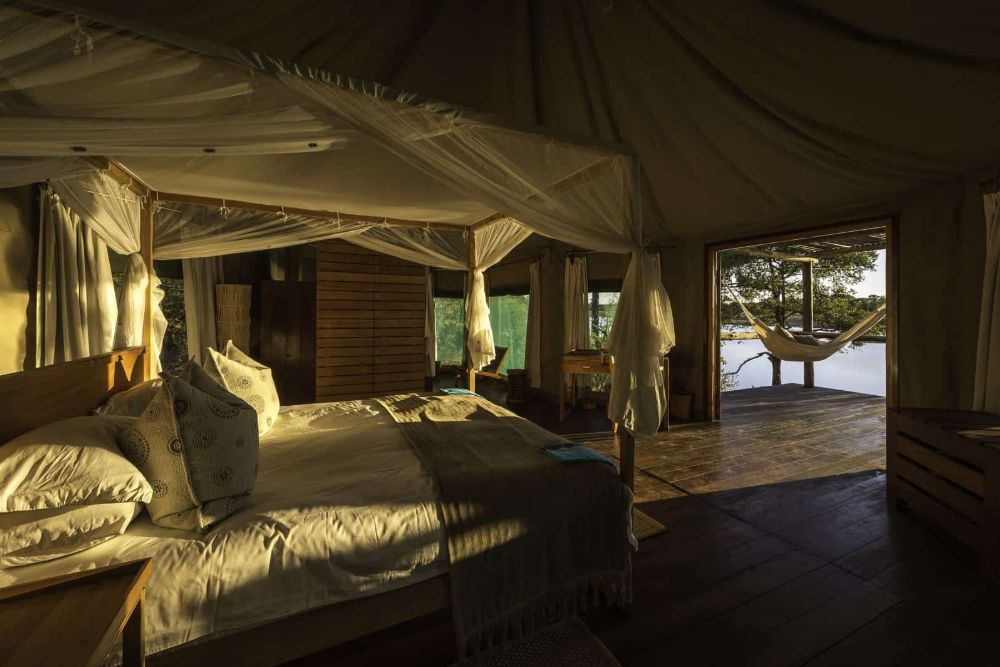 Zambia-Chindeni-Bush-Camp-lodge-inside