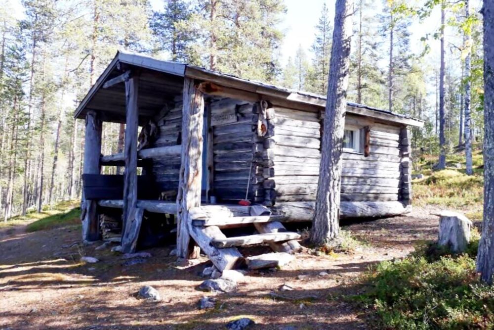 Secret-Lodge-hut